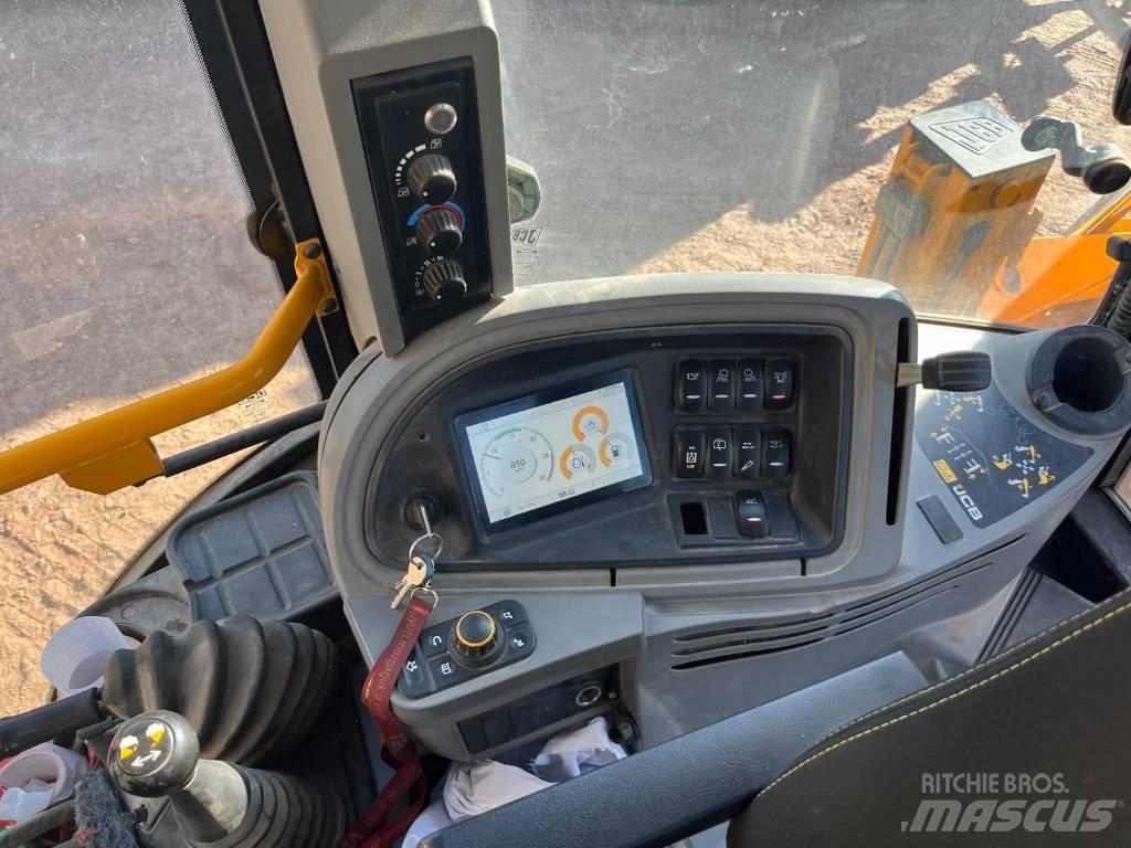 JCB 3 CX Mini excavators  7t - 12t