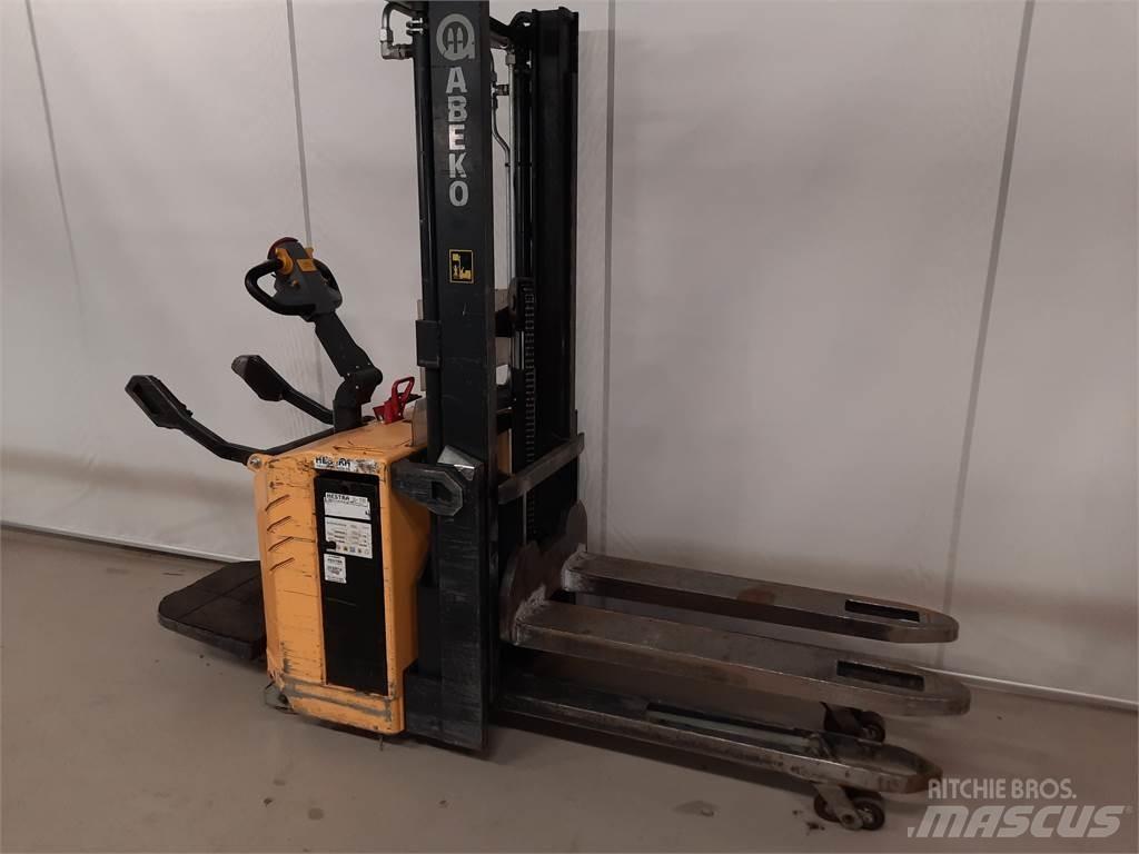 Abeko PS 135 TFYI Pedestrian stacker