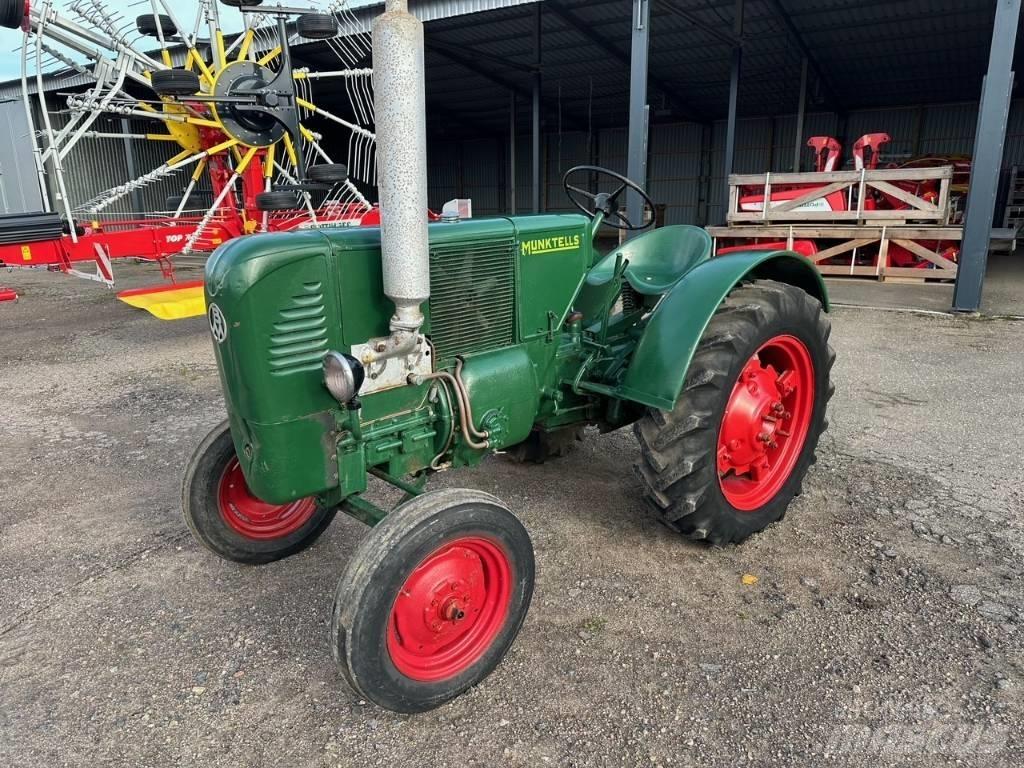 Bolinder-Munktell 10 Tractors