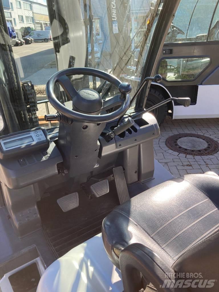 Nissan YG1D2A32Q Diesel trucks