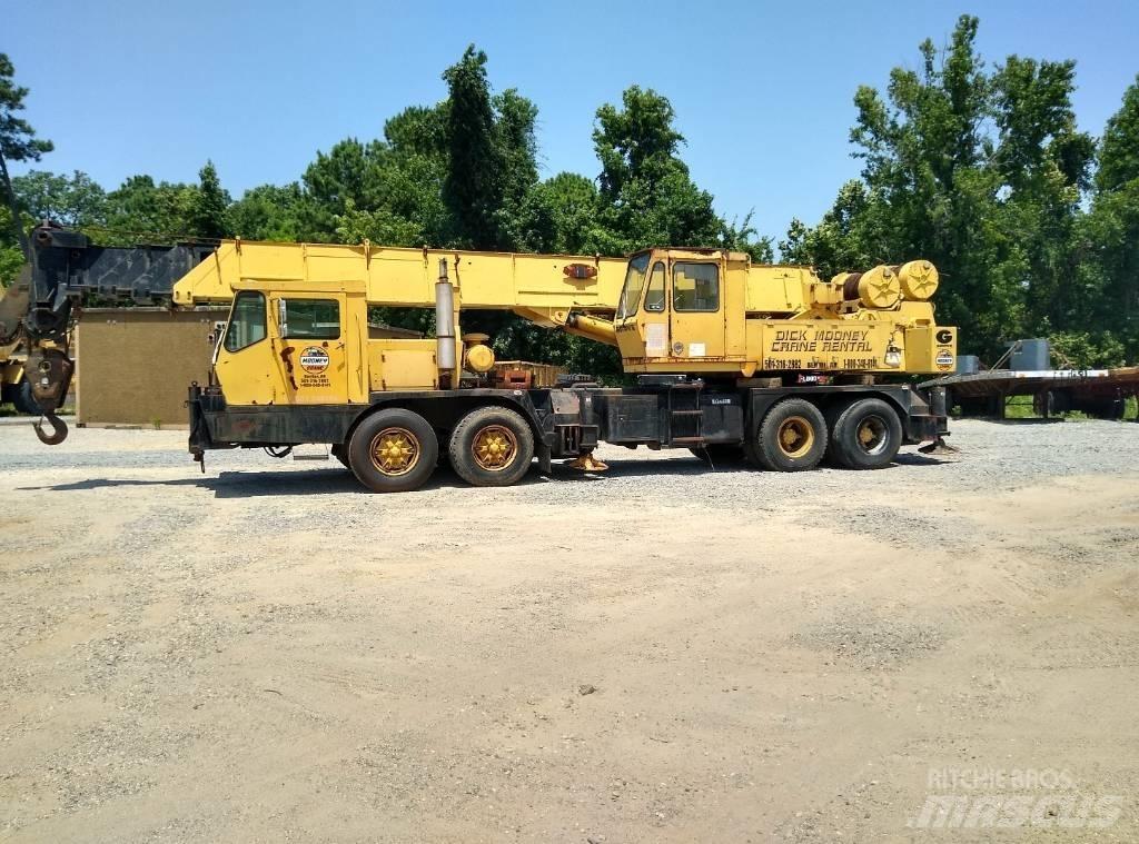 Grove TMS300B Track mounted cranes
