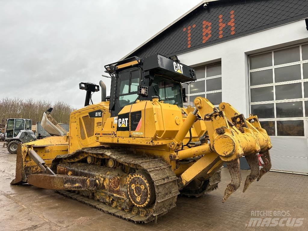 CAT D 7 E Crawler dozers