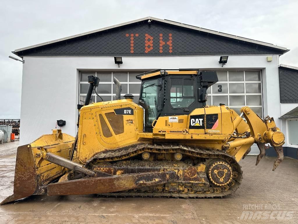 CAT D 7 E Crawler dozers