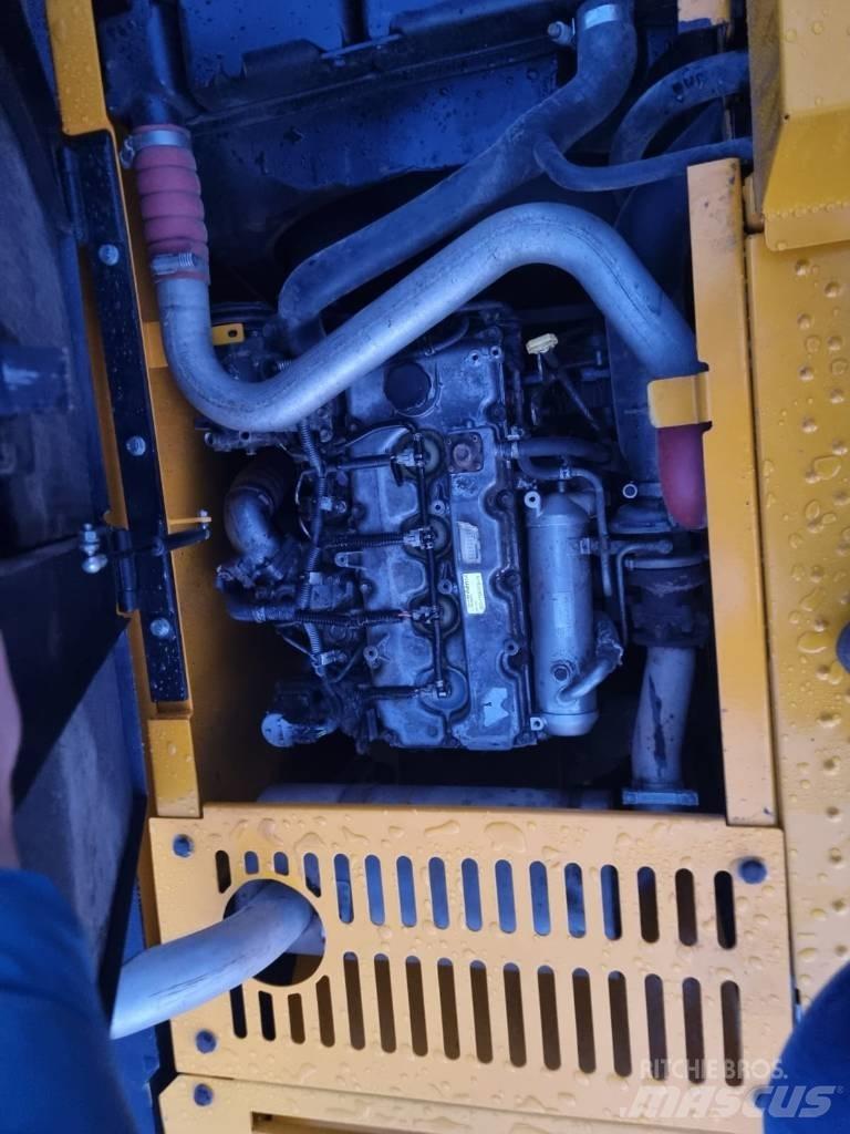 JCB JS 160 LC Crawler excavators