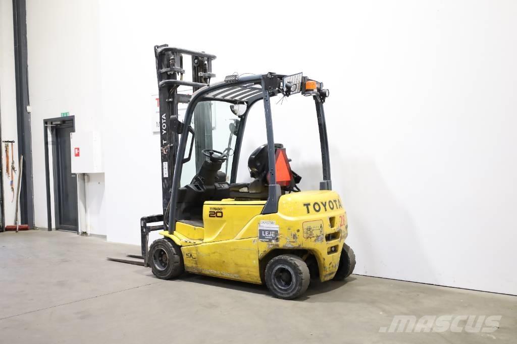 Toyota 8FBM20T Electric forklift trucks
