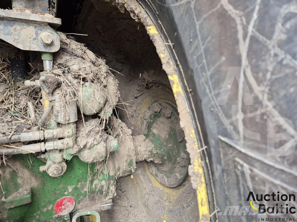 John Deere 6210 R Tractors