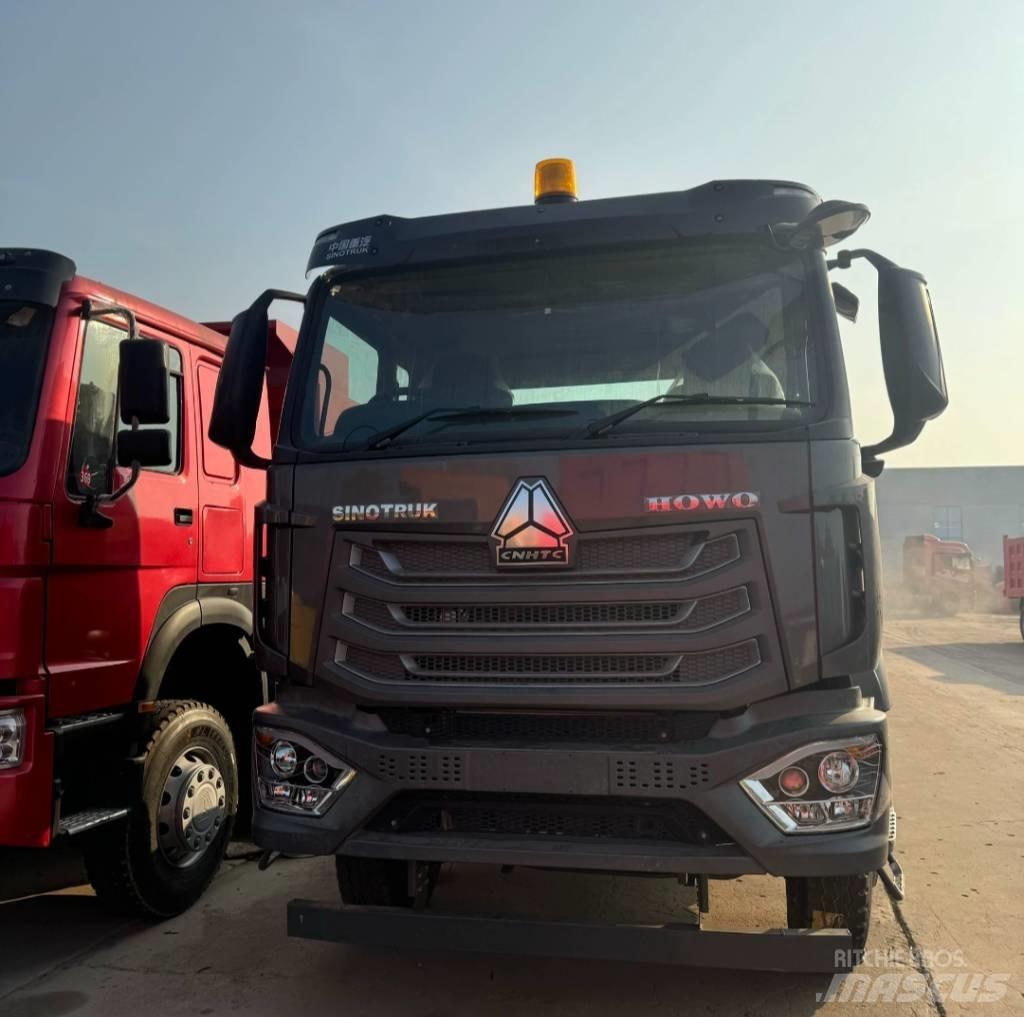 Howo NX 371 Prime Movers