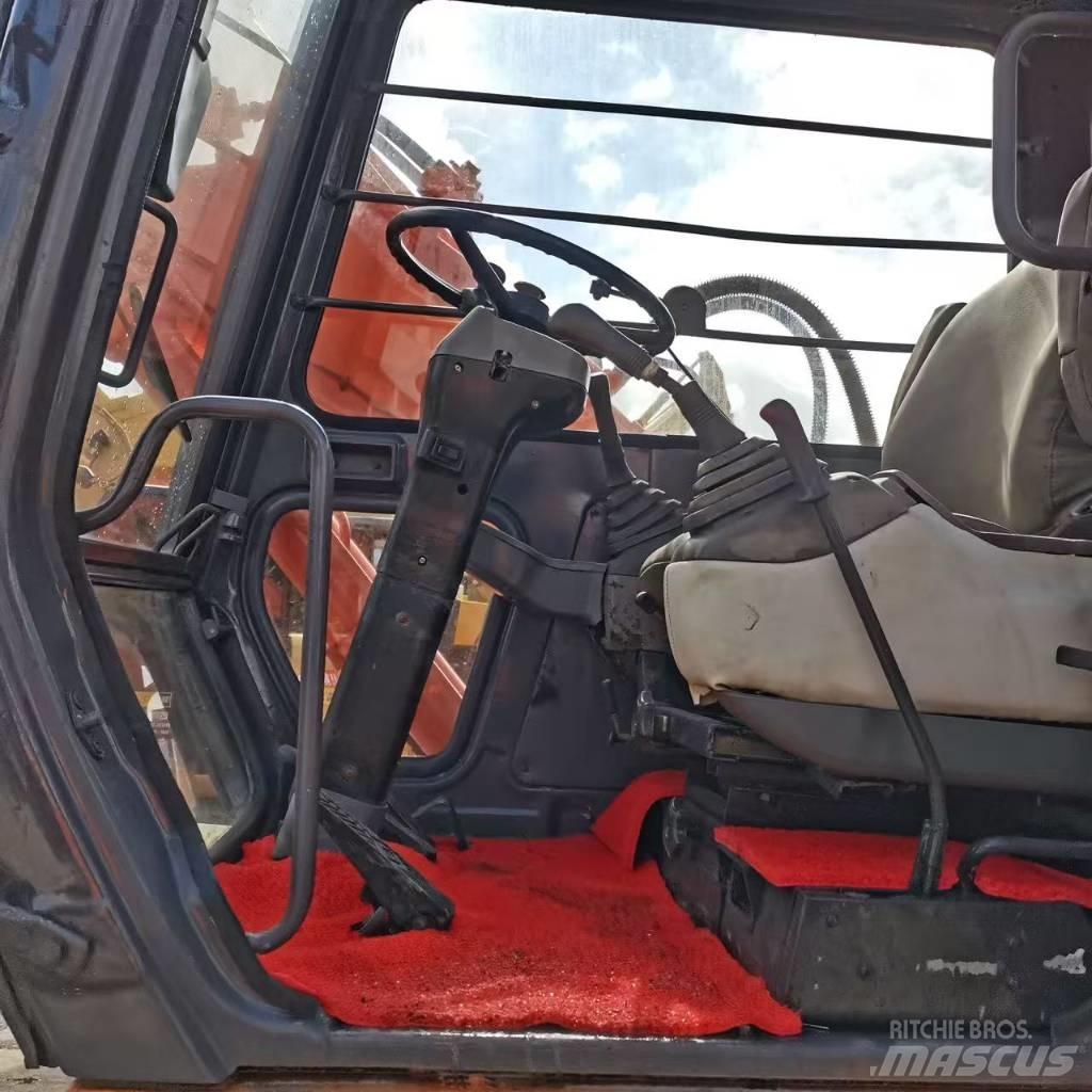 Hitachi EX 100 W D Wheeled excavators