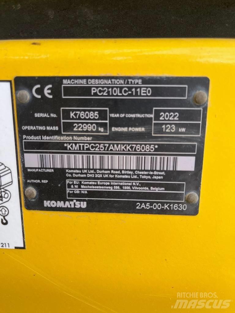 Komatsu PC210LC-11E0 Crawler excavators