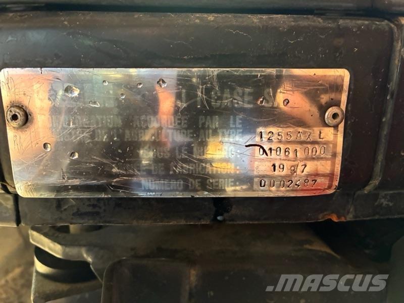 Case IH 1255 Tractors