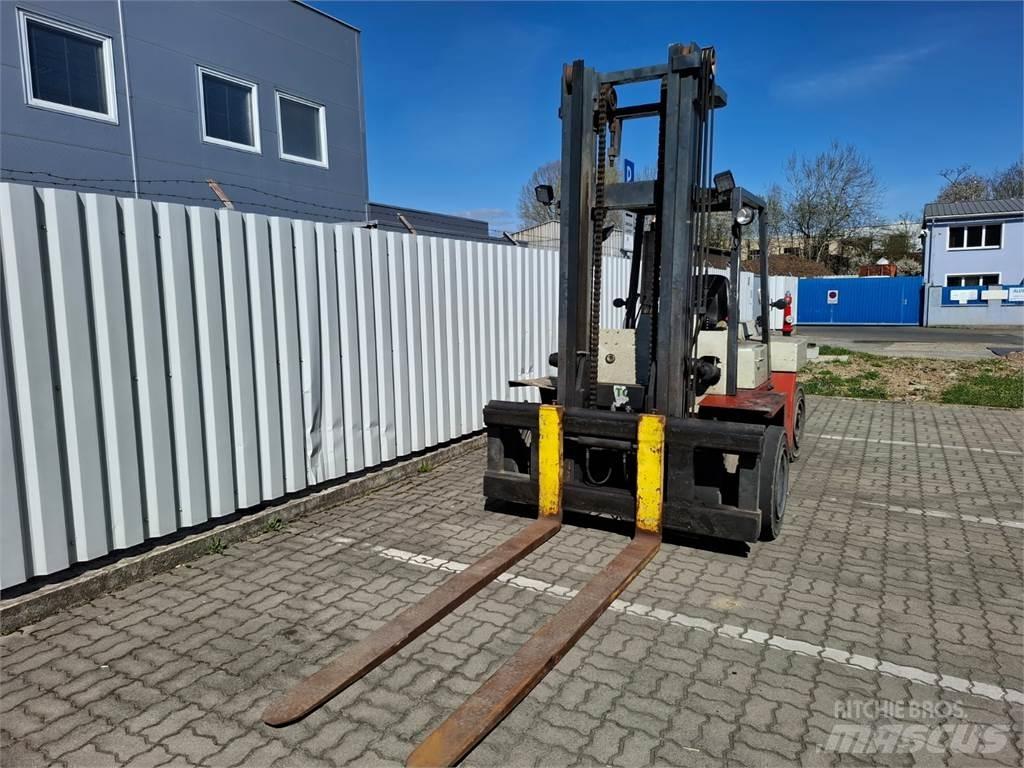 Nissan DF05A60U Diesel trucks