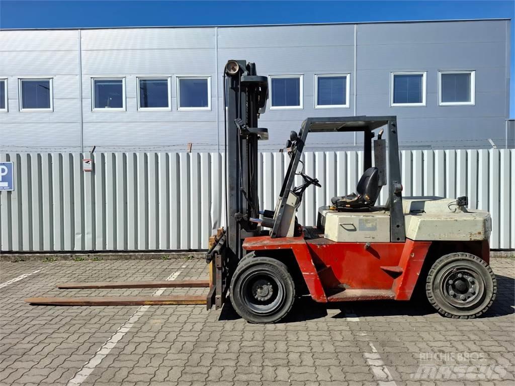 Nissan DF05A60U Diesel trucks