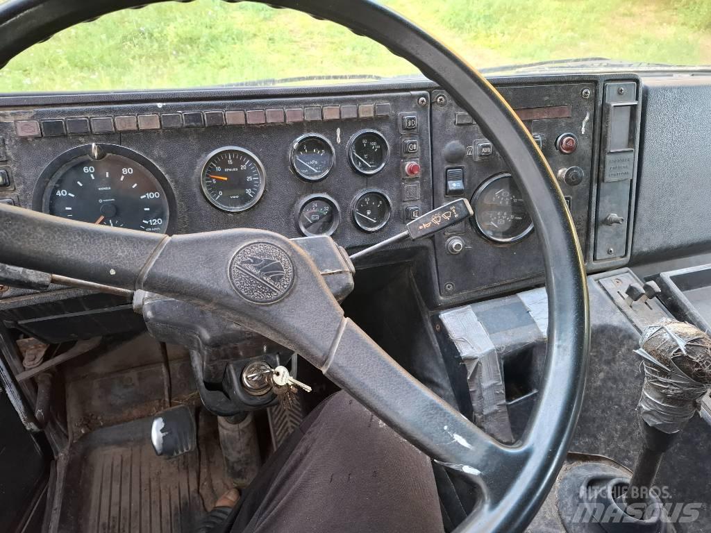 MAZ 551633 Tipper trucks