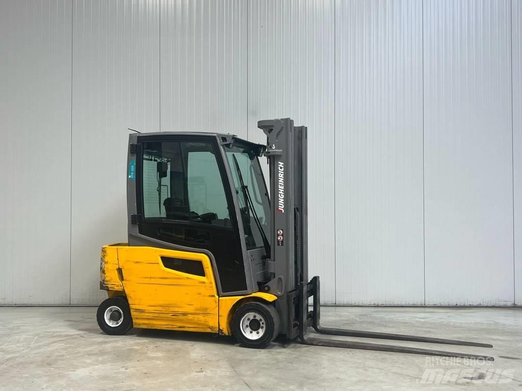 Jungheinrich EFG320 Electric forklift trucks