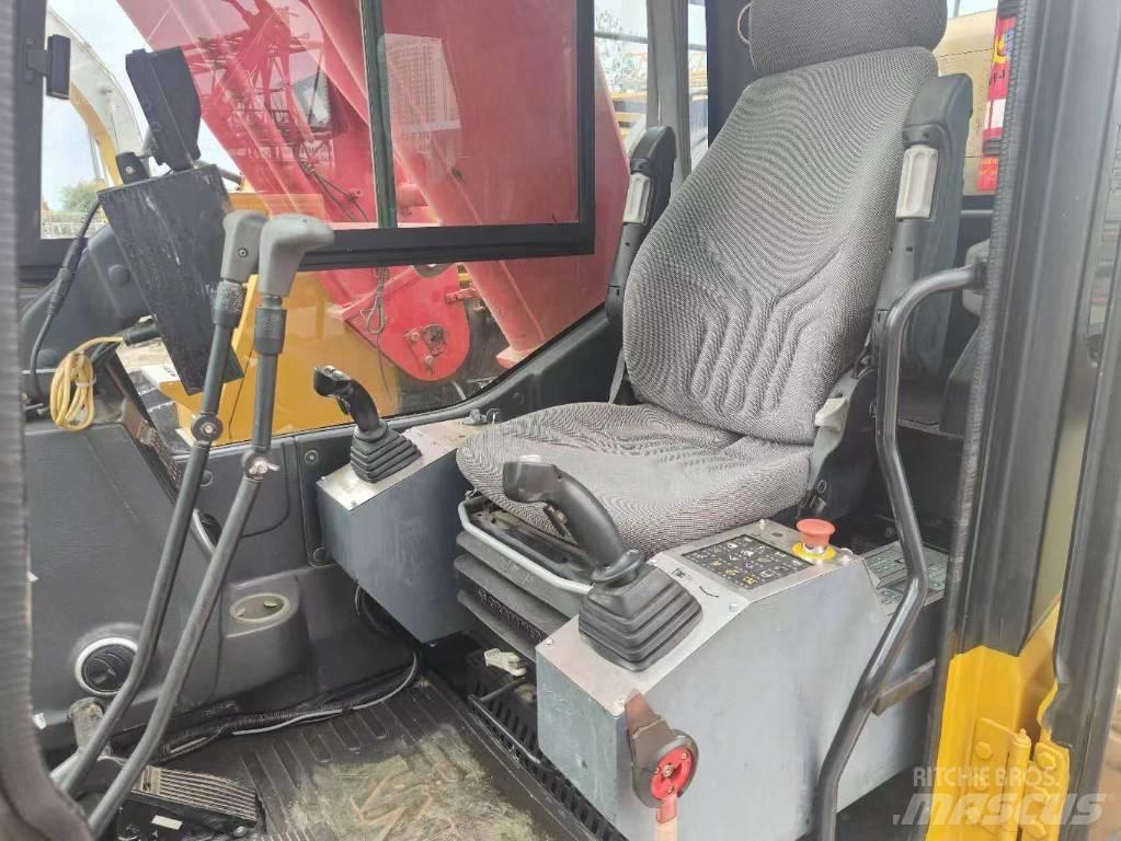 Sany SCC2000A Track mounted cranes