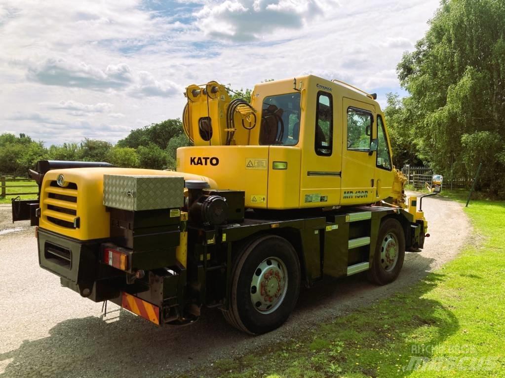 Kato MR 130R All terrain cranes