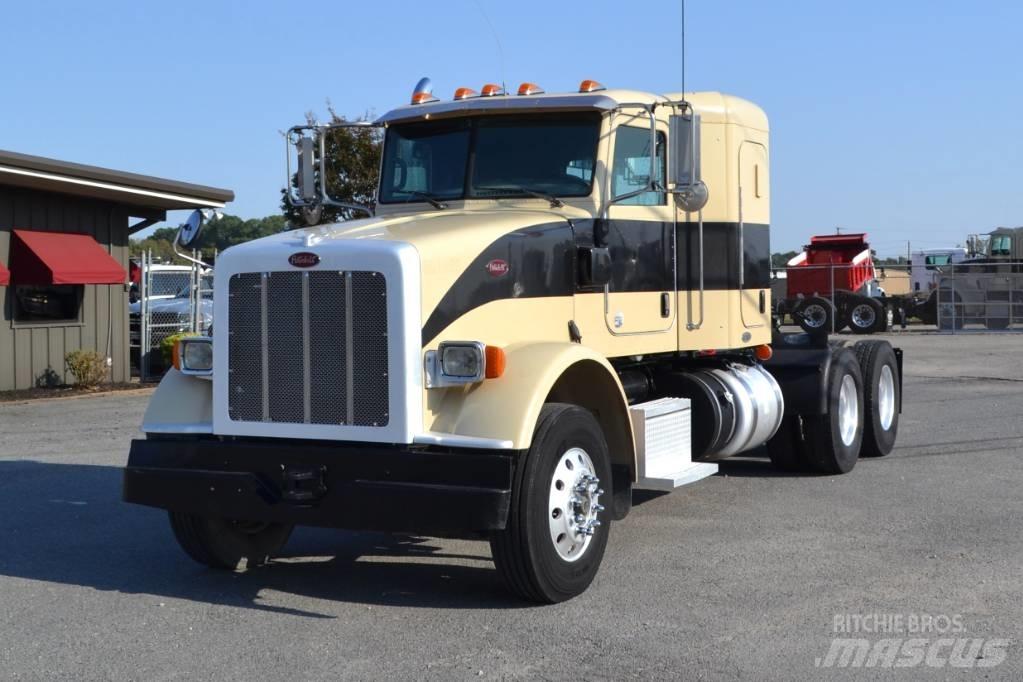 Peterbilt 367 Prime Movers