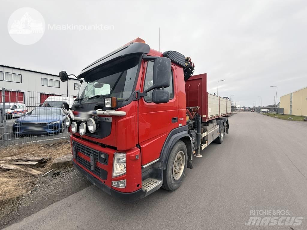 Volvo FM 370 Truck mounted cranes