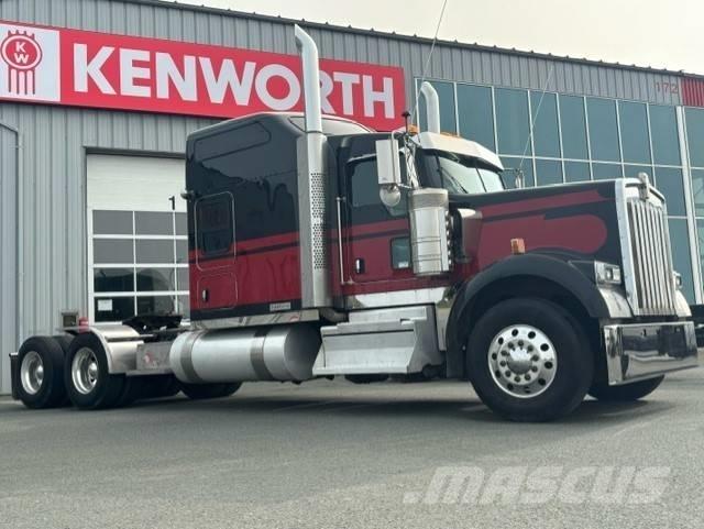 Kenworth W 900 B Prime Movers