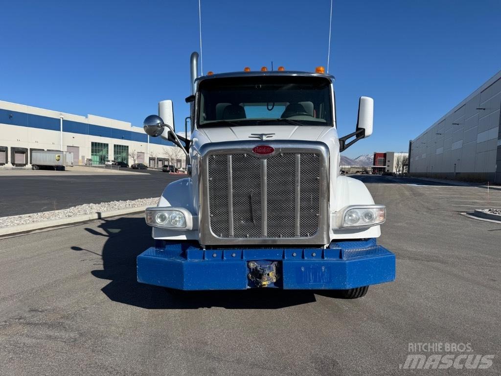 Peterbilt 567 Prime Movers