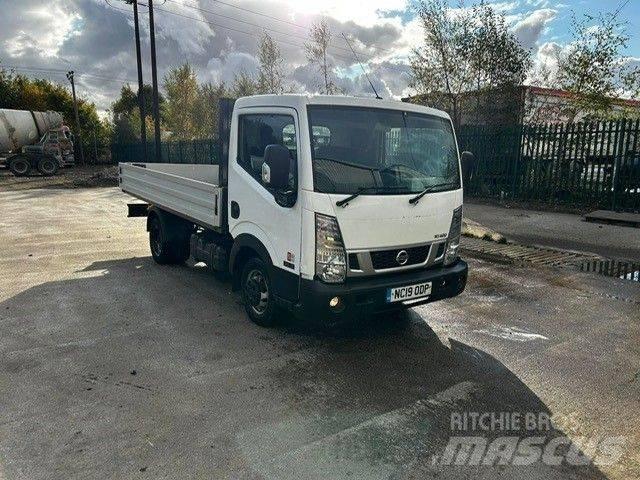 Nissan NT400 Cabstar Pick up/Dropside