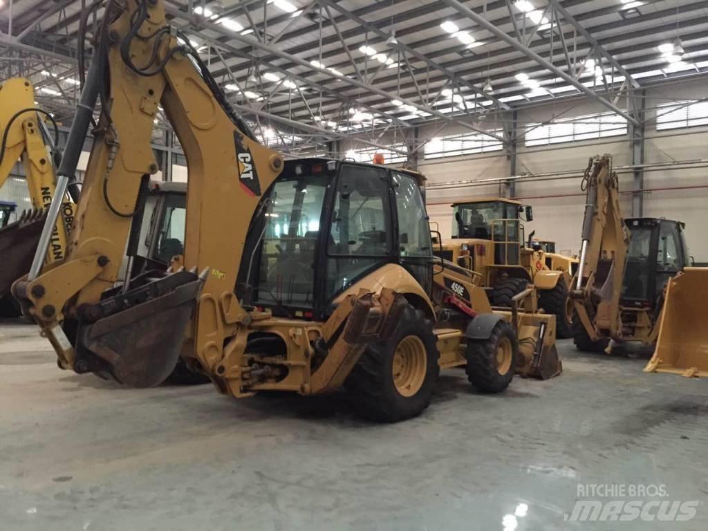 CAT 450 E Backhoe