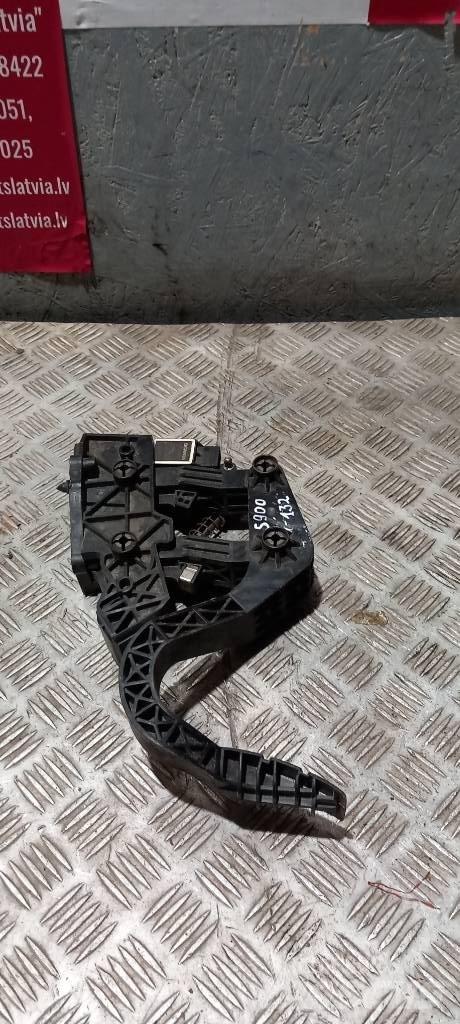 Scania R 480    1753411 Cabins and interior