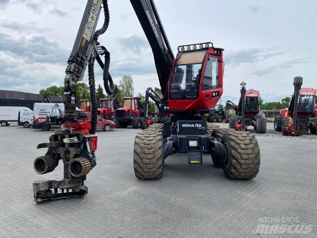 Komatsu 901 XC Harvesters