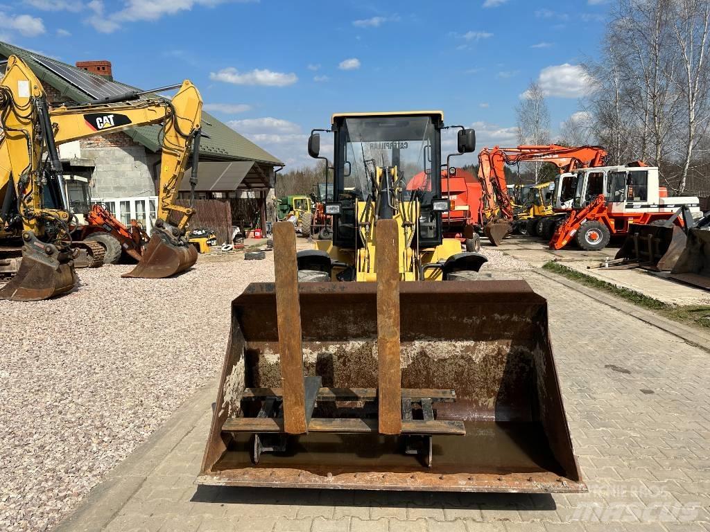 CAT 908 Wheel loaders