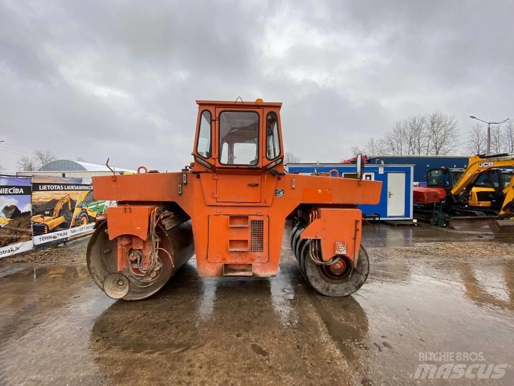 Hamm DV 10K Twin drum rollers