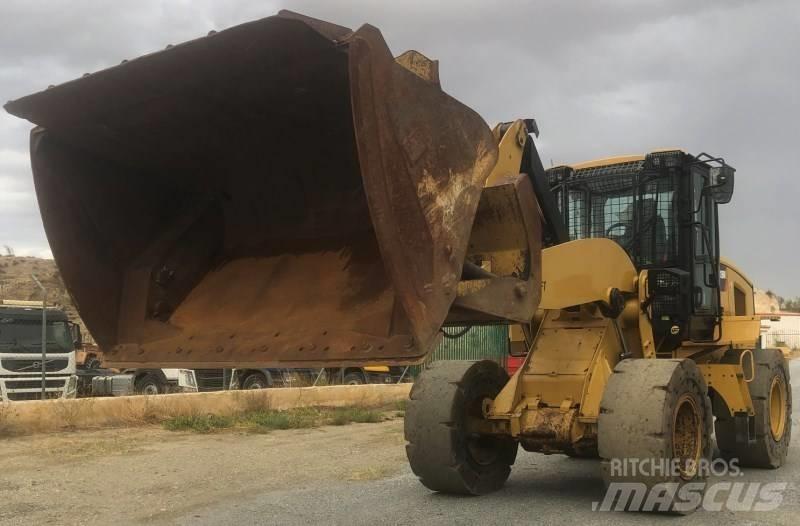 CAT 926M Wheel loaders