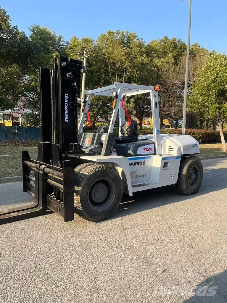 TCM FD 100 Diesel trucks