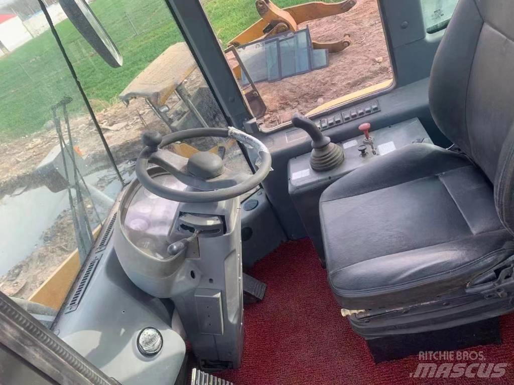 SDLG L 956 Wheel loaders