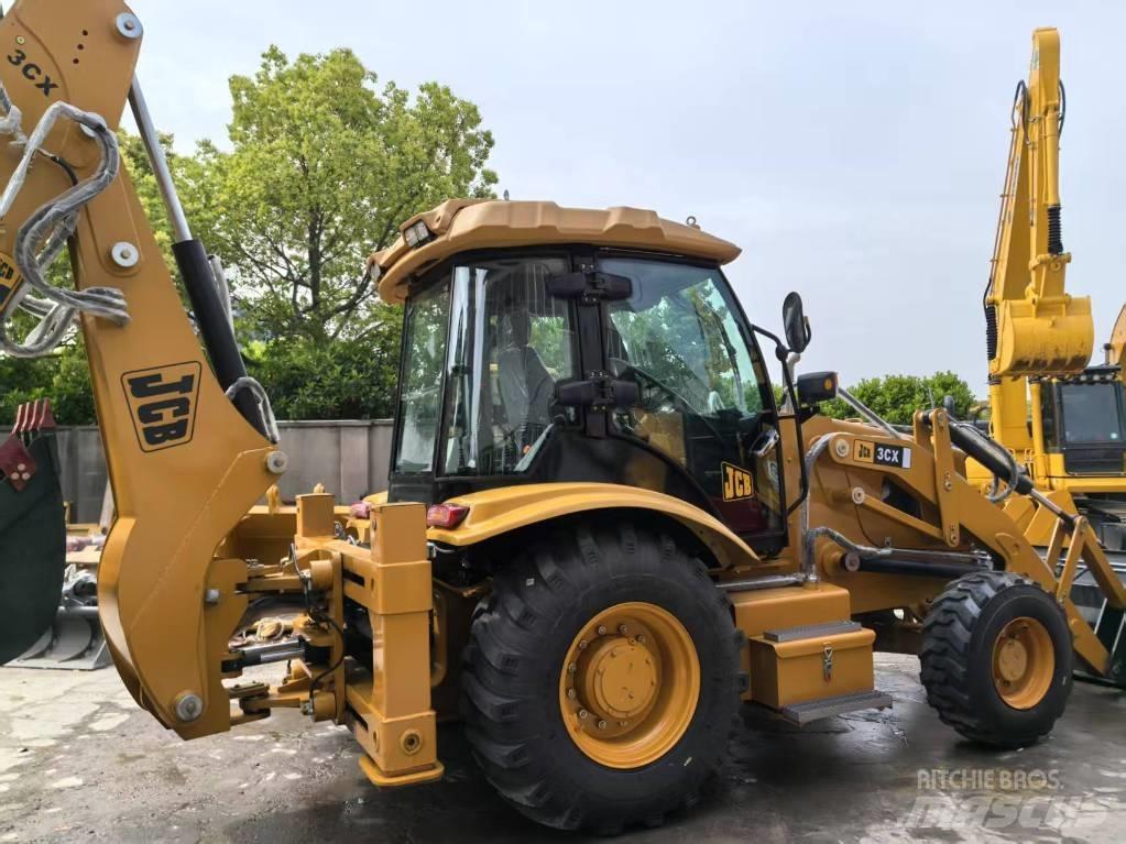 JCB 3 CX Backhoe