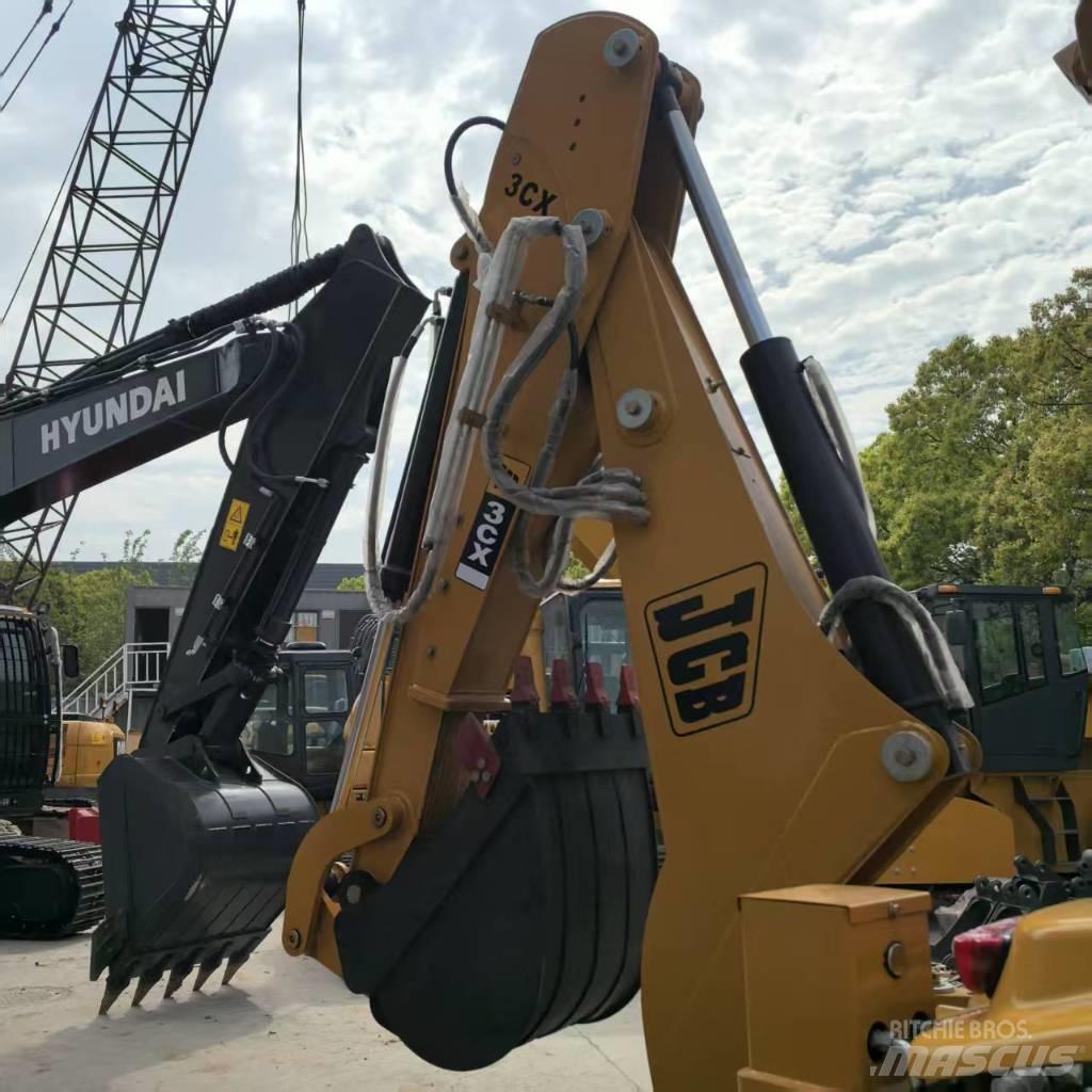 JCB 3 CX Backhoe