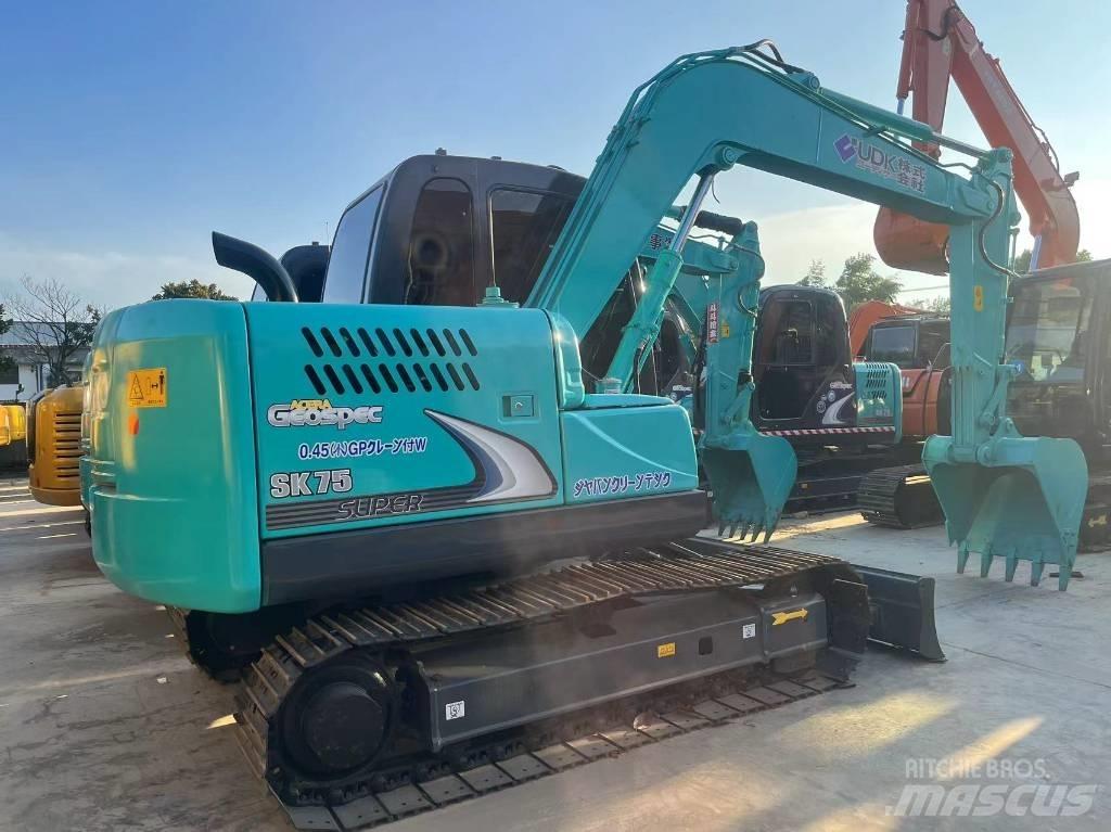 Kobelco SK75-8 Crawler excavators