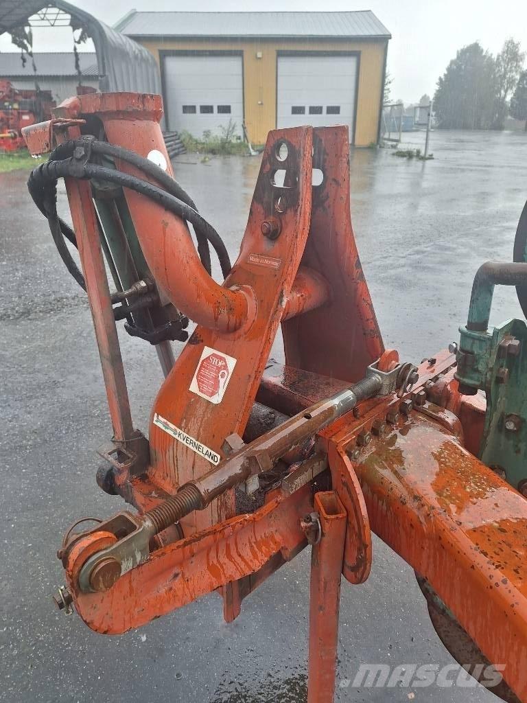 Kverneland W2 Reversible ploughs