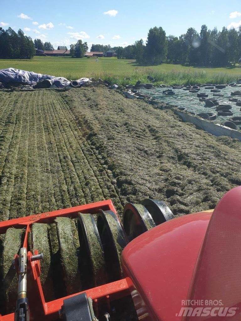  Rehujyrä 3300 Other forage harvesting equipment