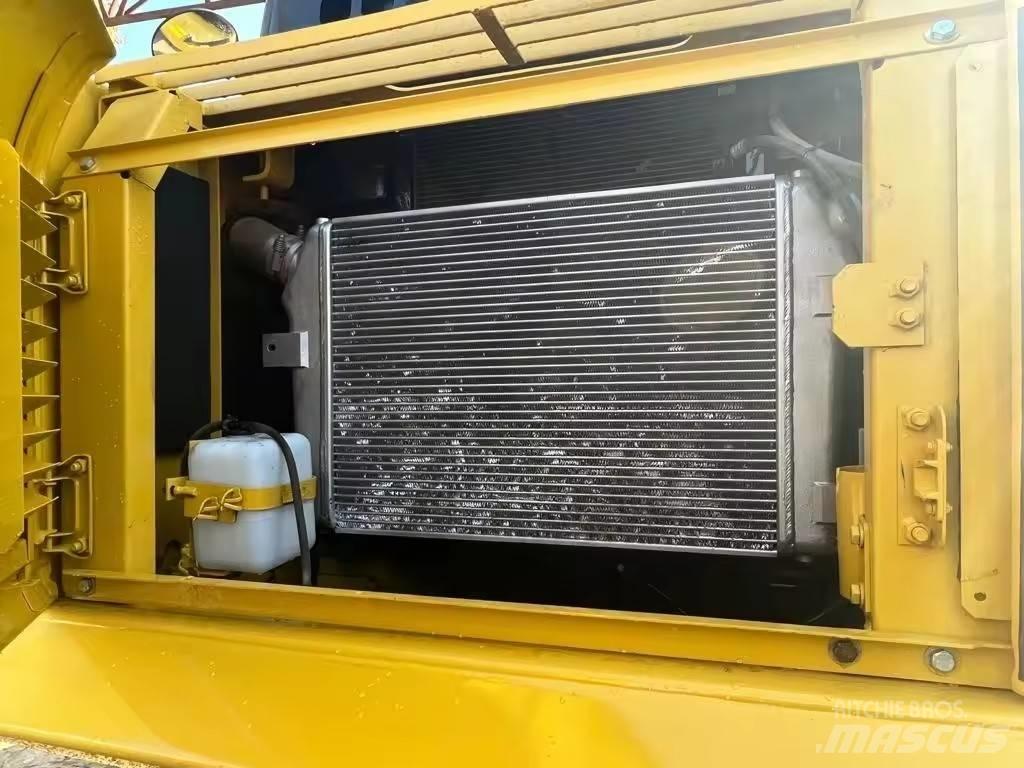 Komatsu PC 300 Crawler excavators