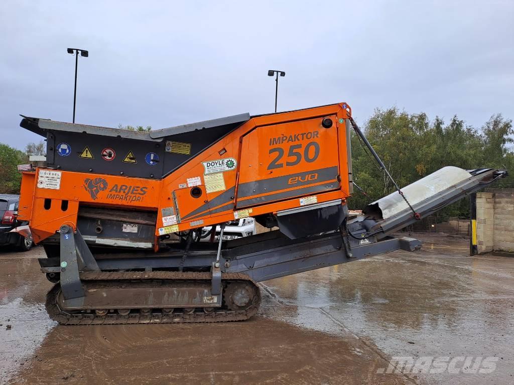 Arjes Impaktor 250 Mobile crushers
