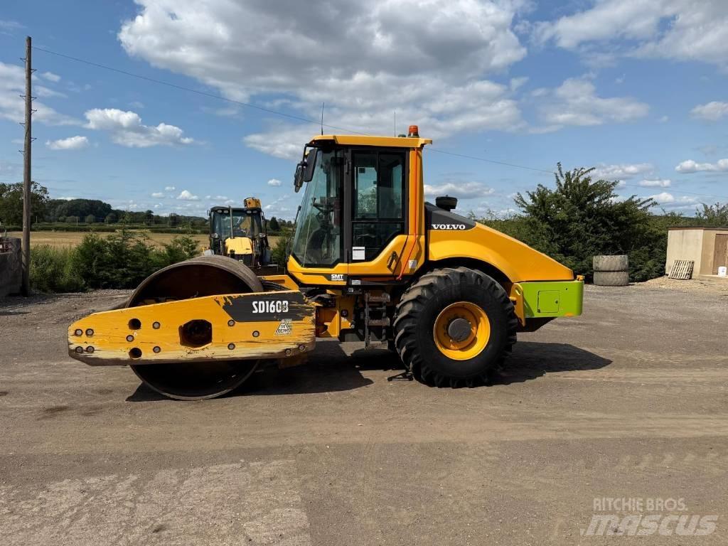 Volvo SD 160 B Pneumatic tired rollers