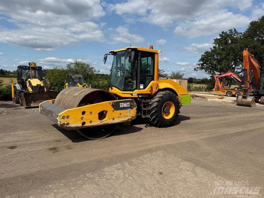 Volvo SD 160 B Pneumatic tired rollers