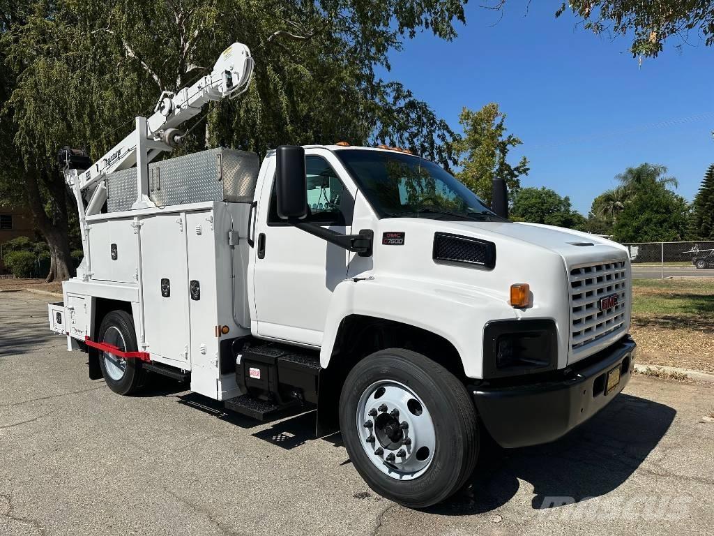 GMC Topkick C 7500 Truck mounted cranes