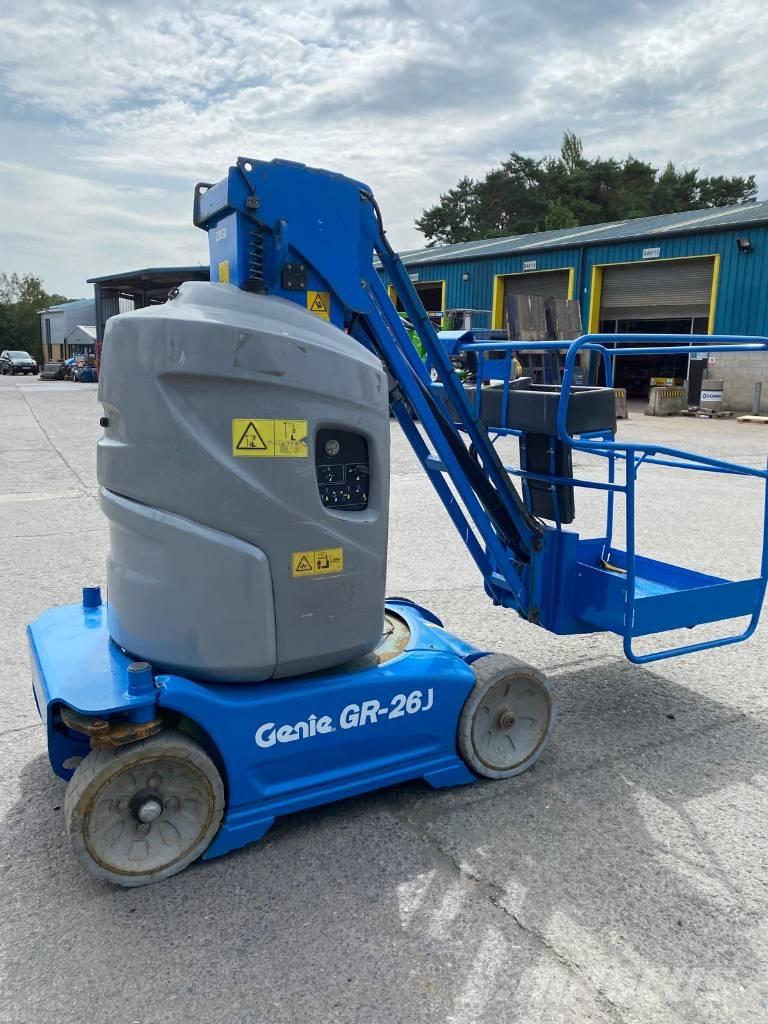 Genie GR 26 J Used Personnel lifts and access elevators