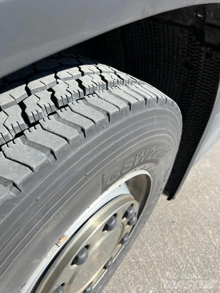 Scania R 520 Temperature controlled trucks