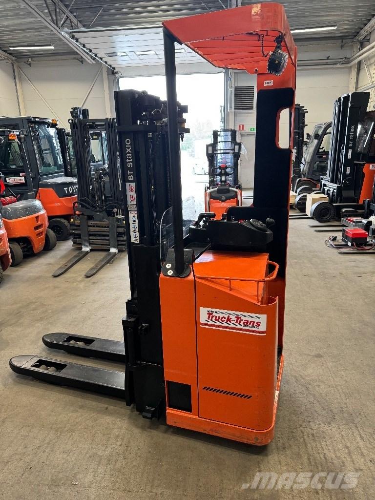 Toyota SSE135L Self propelled stackers