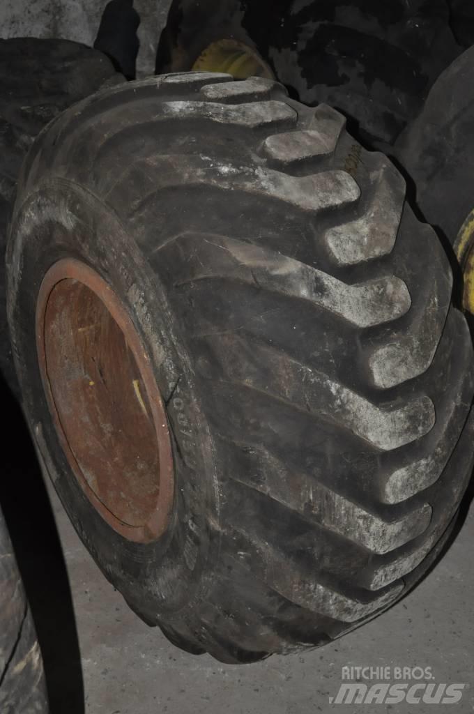 Petlas 600/50x22.5 Tyres, wheels and rims