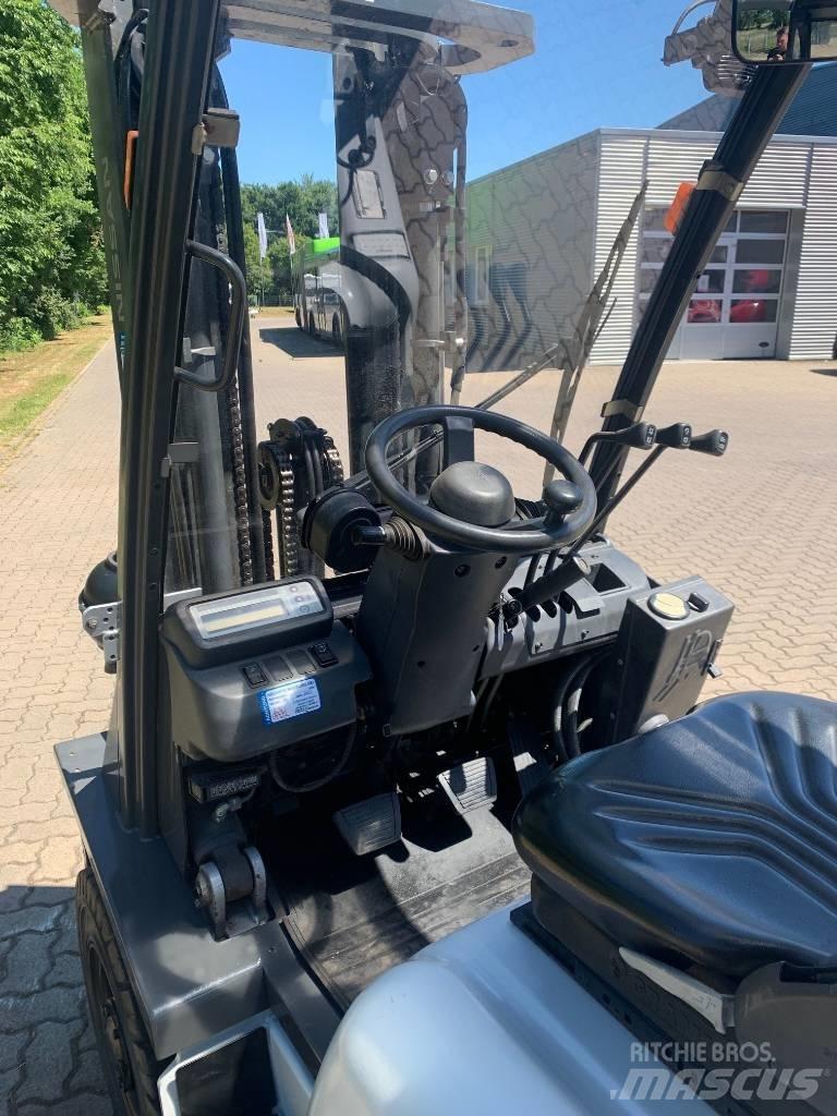 Nissan Y1D2A25Q Diesel trucks