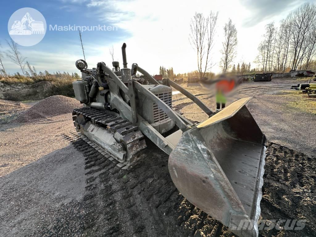 CAT 955 Crawler loaders