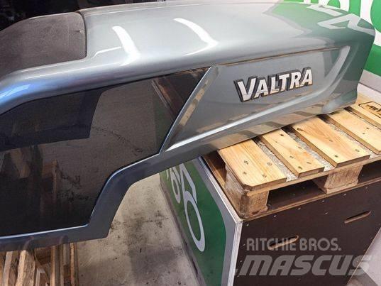 Valtra N 163 hood Cabins and interior